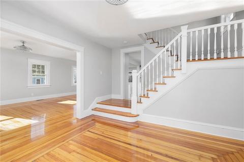 29 Burt St, Warwick, RI 02886 photo 8