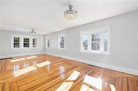 29 Burt St, Warwick, RI 02886 photo 17