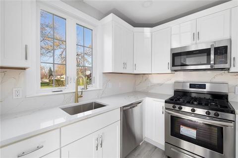 29 Burt St, Warwick, RI 02886 photo 18