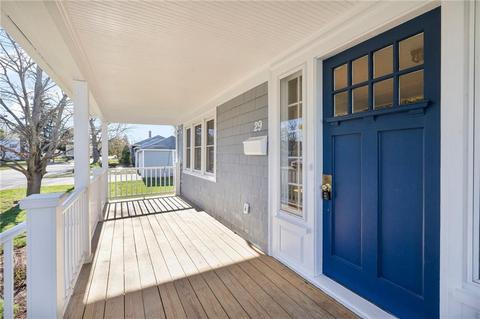 29 Burt St, Warwick, RI 02886 photo 4