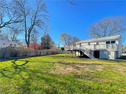 40 Gateway Ct, Warwick, RI 02889 photo 4