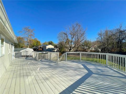 40 Gateway Ct, Warwick, RI 02889 photo 5