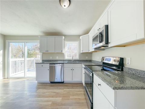 40 Gateway Ct, Warwick, RI 02889 photo 12