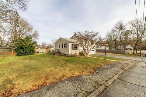 3 Deerfield Rd, Coventry, RI 02816 photo 2
