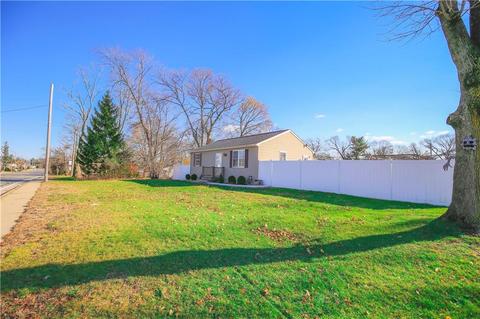 560 Post Rd, Warwick, RI 02888 photo 2