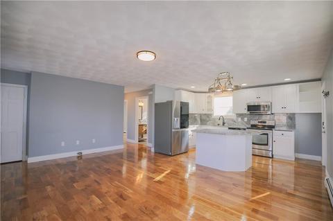 560 Post Rd, Warwick, RI 02888 photo 4