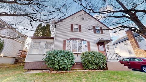 18 Cherry Hill Ave, Woonsocket, RI 02895 photo 4