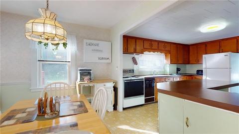 18 Cherry Hill Ave, Woonsocket, RI 02895 photo 11