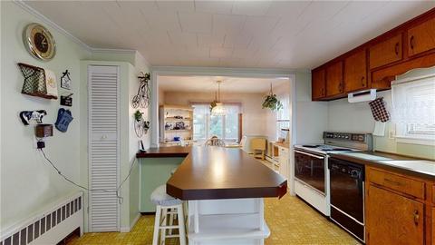 18 Cherry Hill Ave, Woonsocket, RI 02895 photo 5