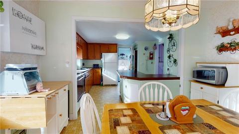 18 Cherry Hill Ave, Woonsocket, RI 02895 photo 8