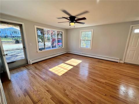 173 Pilgrim Ave, Coventry, RI 02816 photo 3