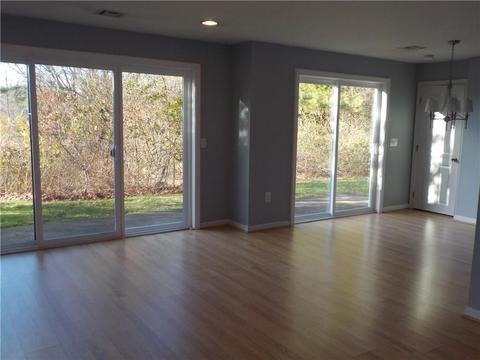 22 Devlin Cir, Blackstone, MA 01504 photo 7