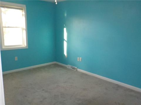 22 Devlin Cir, Blackstone, MA 01504 photo 9
