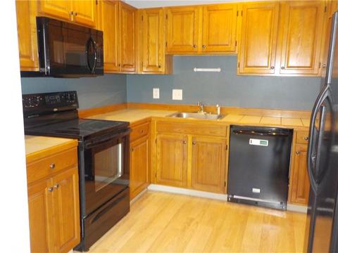 22 Devlin Cir, Blackstone, MA 01504 photo 4