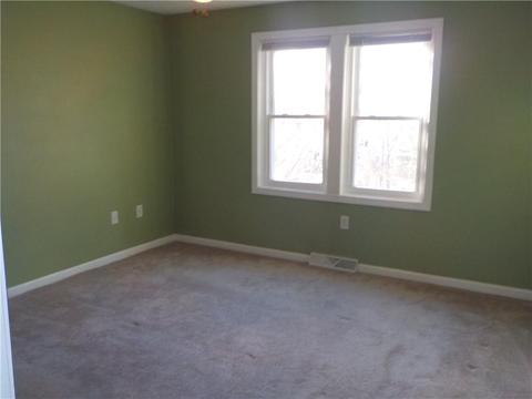 22 Devlin Cir, Blackstone, MA 01504 photo 8