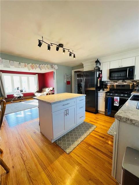 219 Smith St, Warwick, RI 02886 photo 16