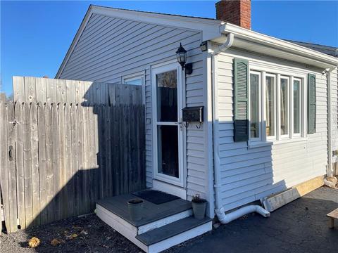 219 Smith St, Warwick, RI 02886 photo 6