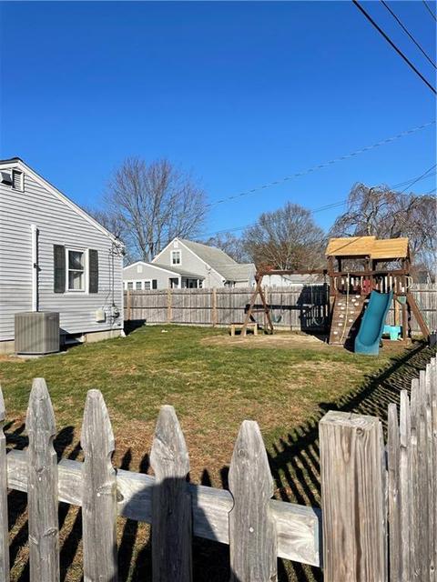 219 Smith St, Warwick, RI 02886 photo 3