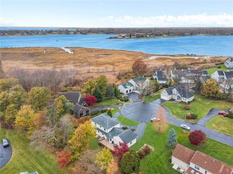 12 Jacobs Point Rd, Warren, RI 02885 photo 4