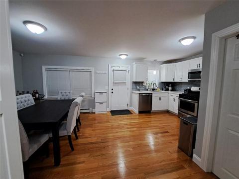 114 Pinehurst Ave, Warwick, RI 02889 photo 3