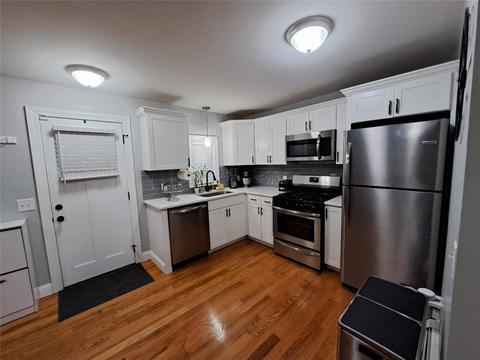 114 Pinehurst Ave, Warwick, RI 02889 photo 1