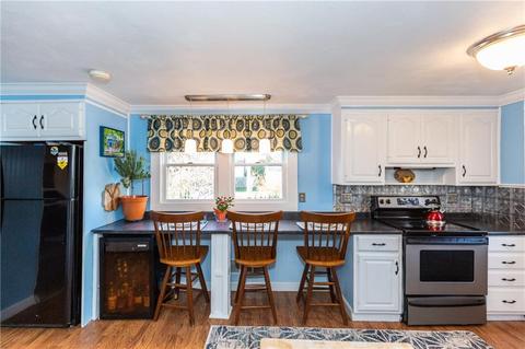 22 Damon Ave, Warwick, RI 02889 photo 6