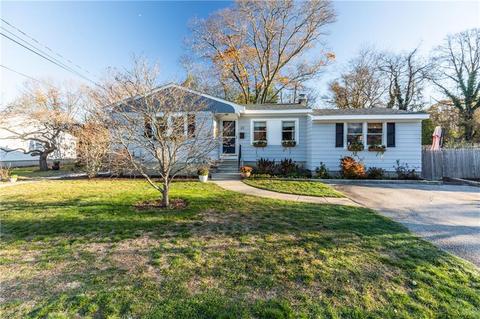 22 Damon Ave, Warwick, RI 02889 photo 2
