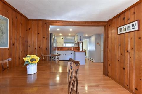 8 Friendly Dr, Warwick, RI 02888 photo 13