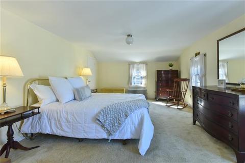 8 Friendly Dr, Warwick, RI 02888 photo 17
