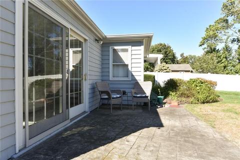 8 Friendly Dr, Warwick, RI 02888 photo 24