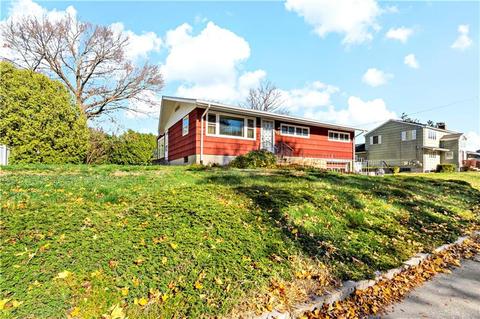 248 Campeau St, Woonsocket, RI 02895 photo 3