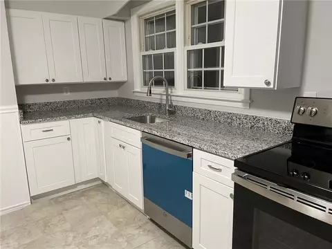 231 Partition St, Warwick, RI 02888 photo 2
