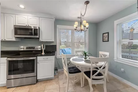 16 Captains Dr, Westerly, RI 02891 photo 20