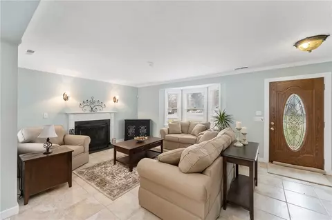 16 Captains Dr, Westerly, RI 02891 photo 11