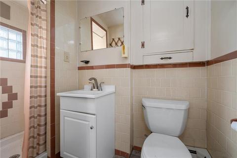 1017 Logee St, Woonsocket, RI 02895 photo 13