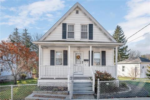 1017 Logee St, Woonsocket, RI 02895 photo 1