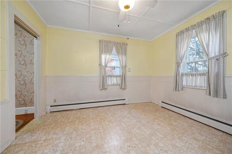 1017 Logee St, Woonsocket, RI 02895 photo 9