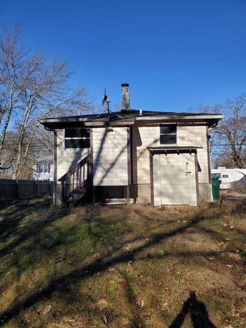 86 Oakside St, Warwick, RI 02889 photo 3
