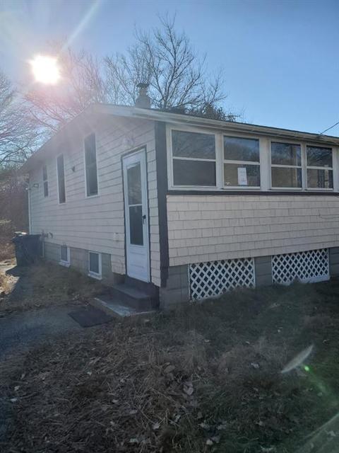 86 Oakside St, Warwick, RI 02889 photo 2