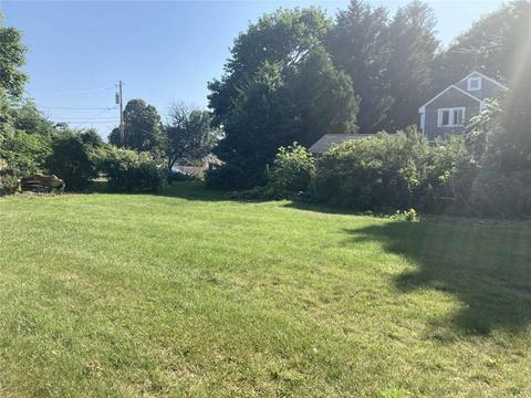 0 Forest Ave, Middletown, RI 02842