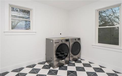 1096 E Main Rd, Middletown, RI 02842 photo 43