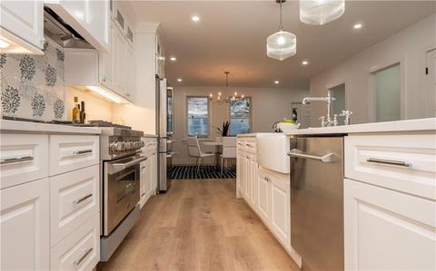 1096 E Main Rd, Middletown, RI 02842 photo 19