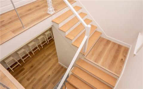 1096 E Main Rd, Middletown, RI 02842 photo 34