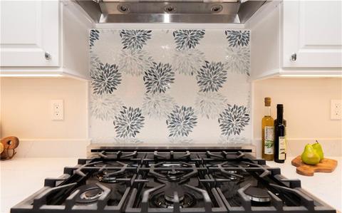 1096 E Main Rd, Middletown, RI 02842 photo 18