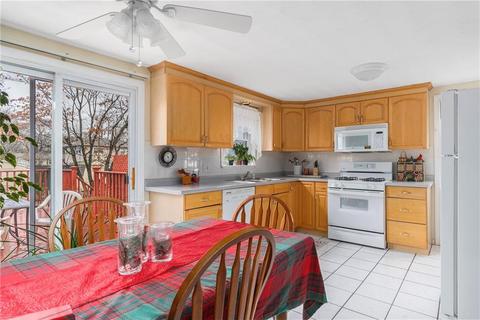 88 Custer St, Warwick, RI 02889 photo 4