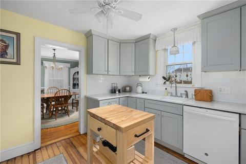 23 Locust Ter, Warren, RI 02885 photo 3