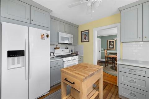 23 Locust Ter, Warren, RI 02885 photo 4