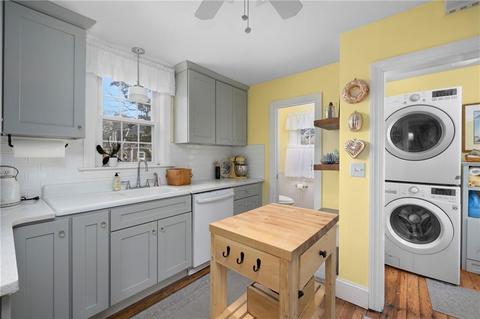 23 Locust Ter, Warren, RI 02885 photo 5