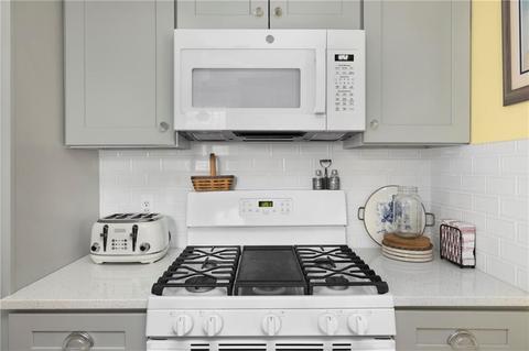 23 Locust Ter, Warren, RI 02885 photo 6