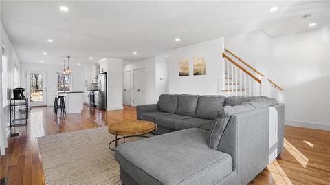 137 Graystone St, Warwick, RI 02886 photo 7